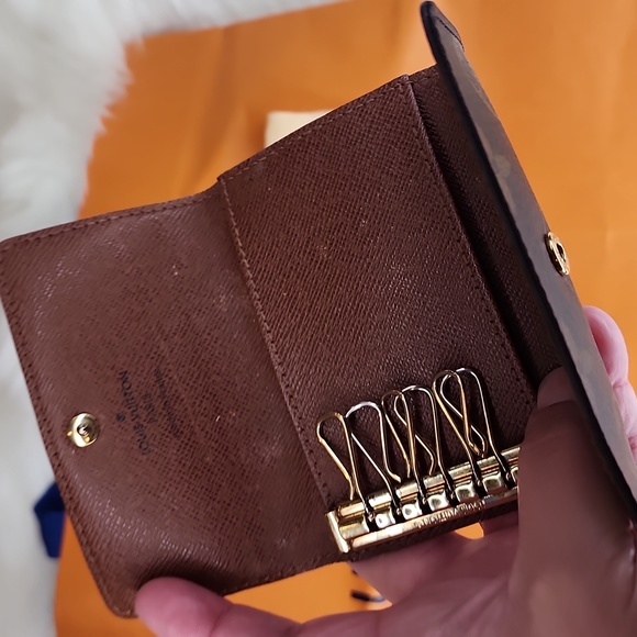 LOUIS VUITTON LV MULTICLES 6 MONOGRAM KEY HOLDER WALLET - Picture 10 of 14